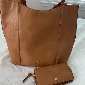 Smooth Brahmin with wallet